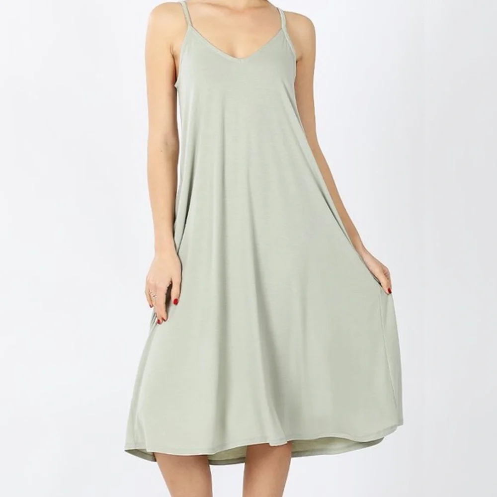 ๐ผ Light Sage Green Sundress with Pockets ๐ผ - Picture 1 of 9